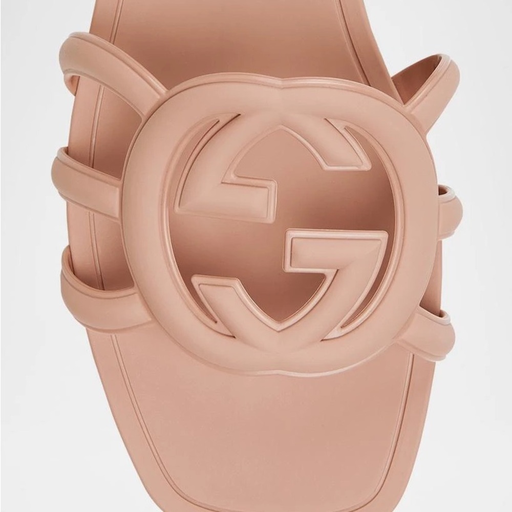 Gucci Nude Pink Interlocking G Slide Sandals - Picture 8 of 11